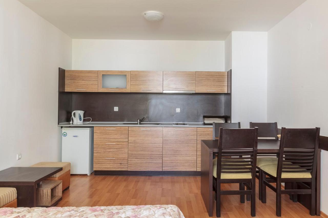 Guest Apartments Co Morenia Slantchev Briag Extérieur photo